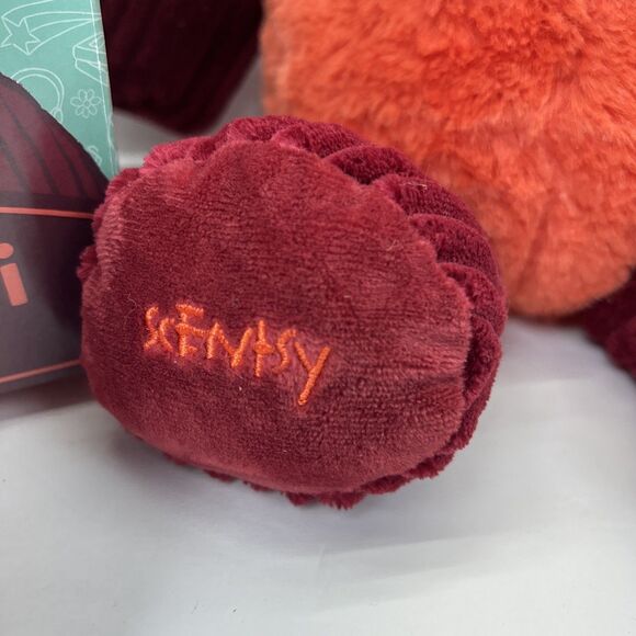 Scentsy Disney's Pixar RED PANDA MEI Scentsy Buddy Scent Pak Turning Red NIOB - Picture 4 of 12